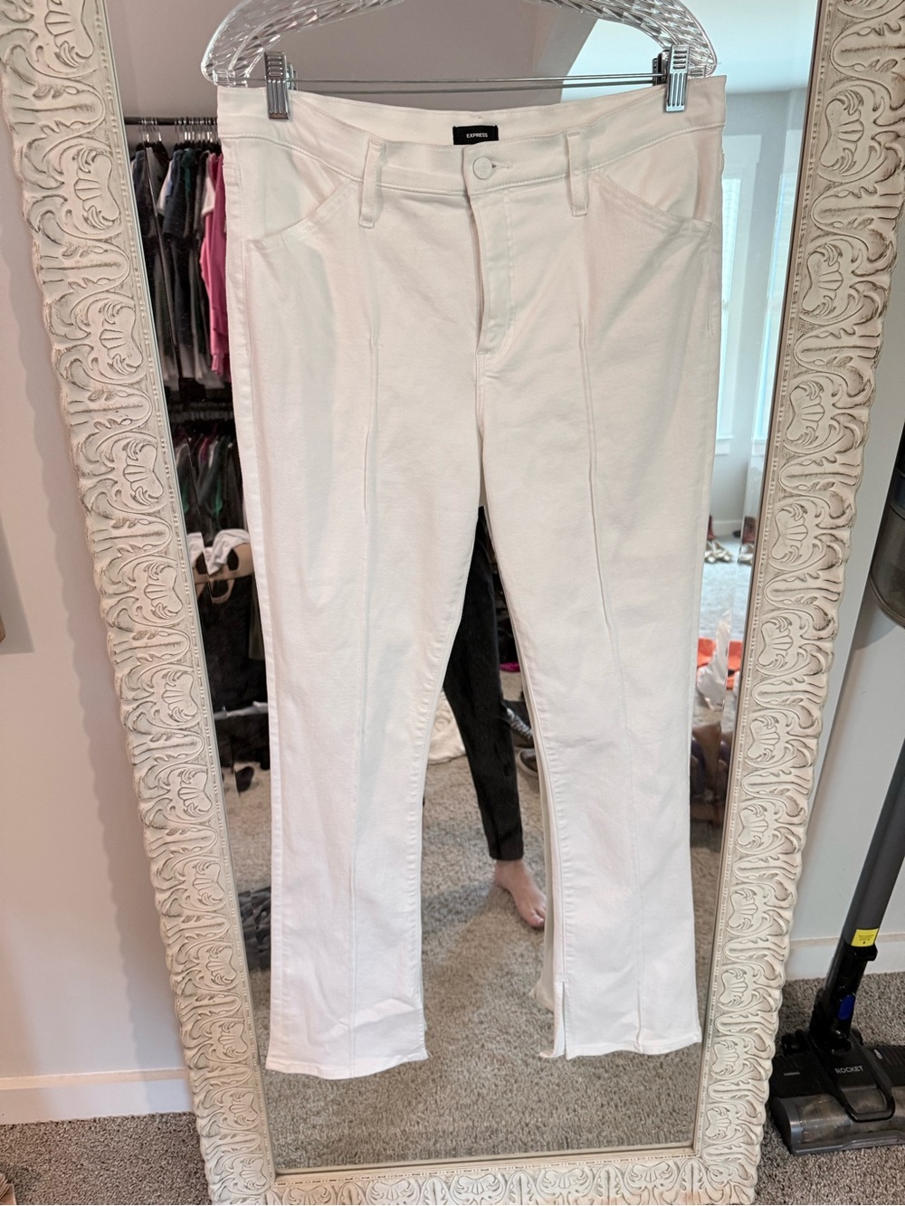 White Women’s Express Jeans Size 14R Excellent Used Condition